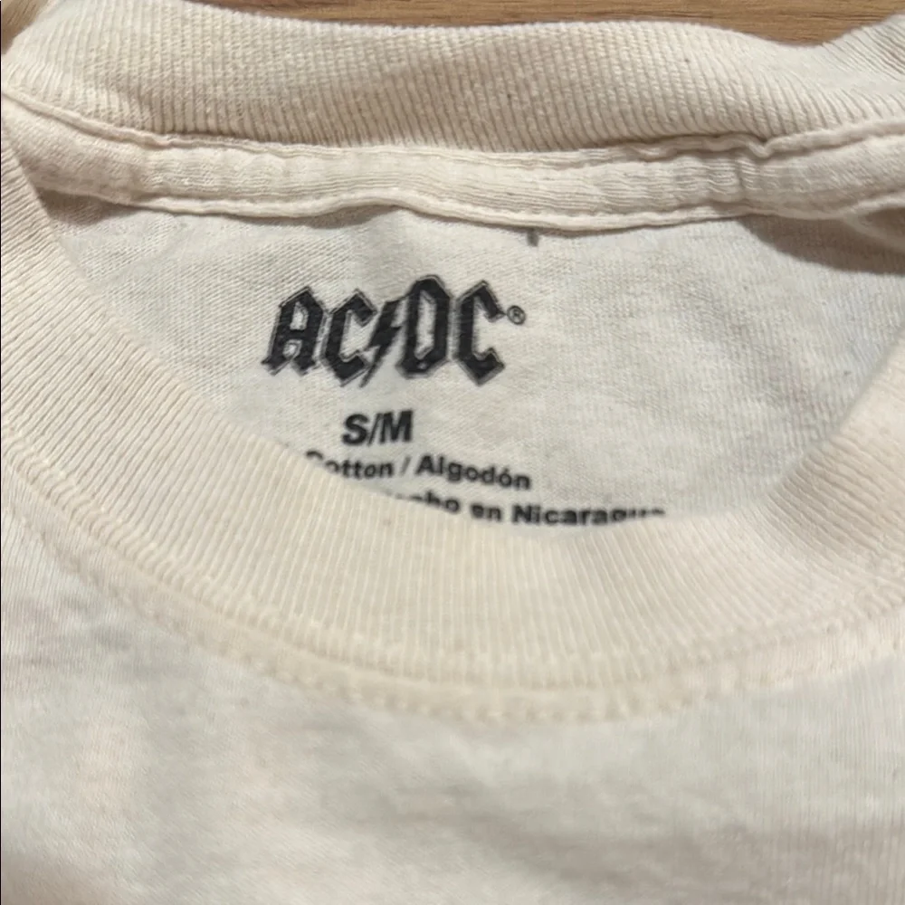 AC/DC Leopard Print Logo Cropped Long Sleeve Tee - Picture 3 of 3